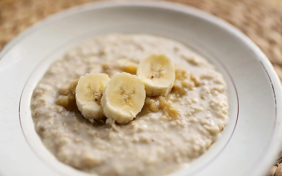Overnight oats with banana and honey